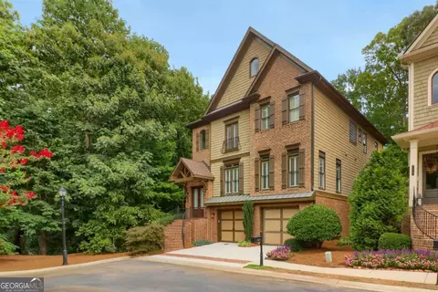 7967 Magnolia Sq, Atlanta, GA 30350