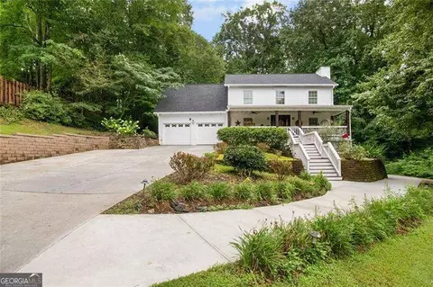 516 Philadelphia Ln, Woodstock, GA 30189