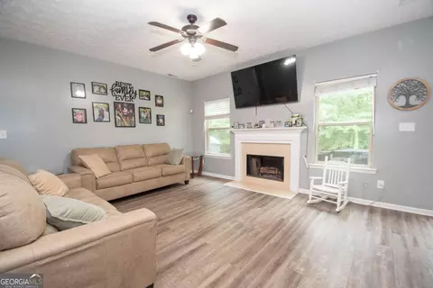 Living - 130 Cedar Ridge Dr, Lagrange, GA 30241 photo 1 of 3