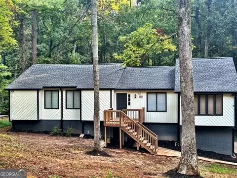 708 Raven Springs Trl, Stone Mountain, GA 30087