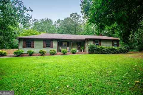 120 W Honeysuckle Ln, Carrollton, GA 30116