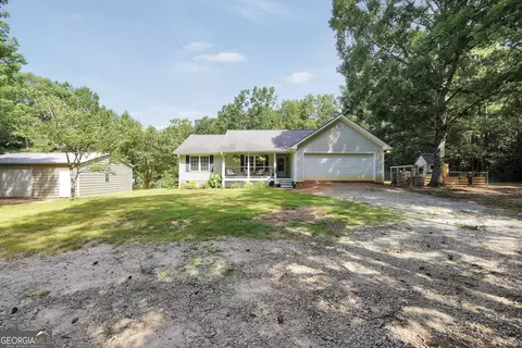 125 Bulldog Ct, Barnesville, GA 30204