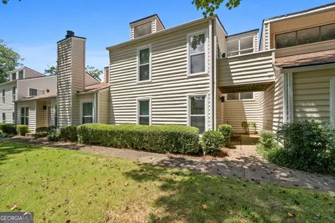 608 Serramonte Dr, Marietta, GA 30068