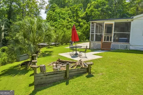 Exterior - 483 Flintside Dr, Cobb, GA 31735 photo 6 of 14