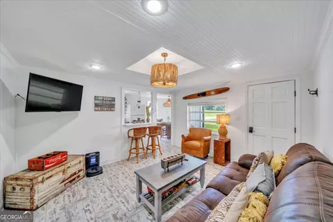 Living - 483 Flintside Dr, Cobb, GA 31735 photo 2 of 3