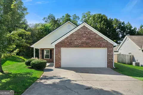 212 Louise Ln, Calhoun, GA 30701