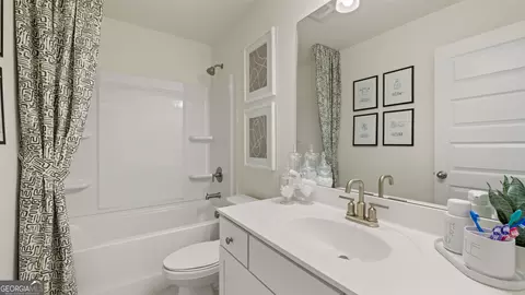 Bath - 1759 Goodwin Dr, Hampton, GA 30228 photo 3 of 3