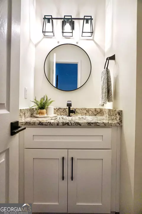 Bath - 2566 Summit Cove Dr, Duluth, GA 30097 photo 1 of 5