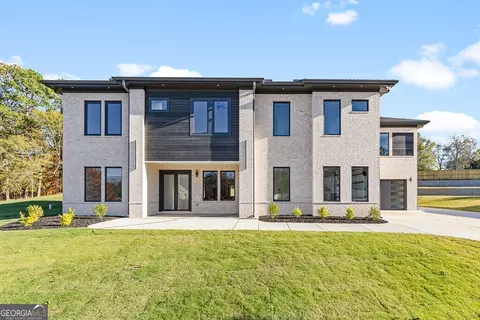 555 Versailles Dr, Auburn, GA 30011