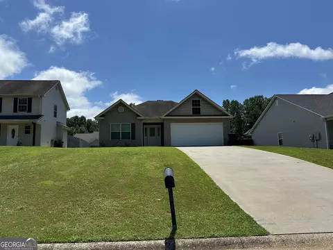227 Highland Pointe Dr, Alto, GA 30510