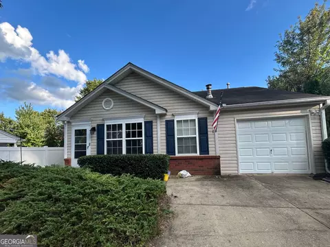 517 Oakleaf Ct, Acworth, GA 30102