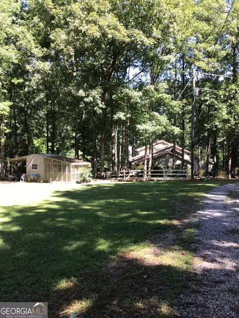 Exterior - 2088 Gresham Rd, Zebulon, GA 30295 photo 4 of 27