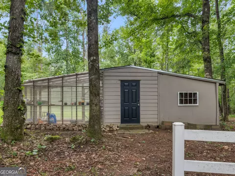 Exterior - 2088 Gresham Rd, Zebulon, GA 30295 photo 26 of 27