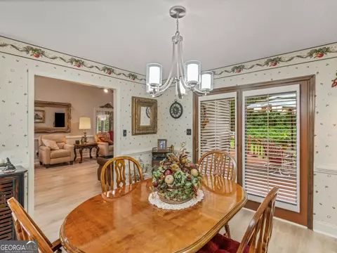 Dining - 2088 Gresham Rd, Zebulon, GA 30295 photo 3 of 4