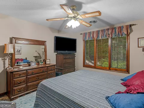 Bedroom - 2088 Gresham Rd, Zebulon, GA 30295 photo 6 of 8