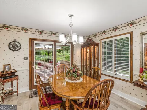 Dining - 2088 Gresham Rd, Zebulon, GA 30295 photo 2 of 4
