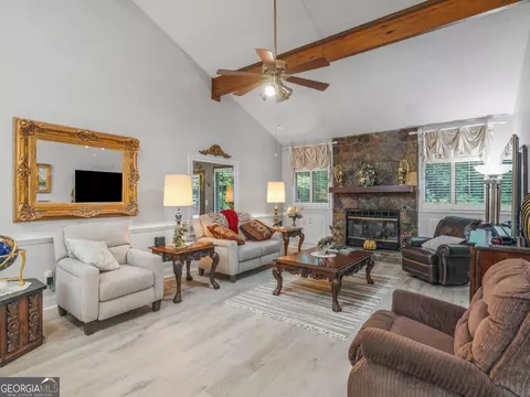 Living - 2088 Gresham Rd, Zebulon, GA 30295 photo 1 of 2