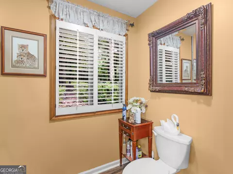 Bath - 2088 Gresham Rd, Zebulon, GA 30295 photo 3 of 7
