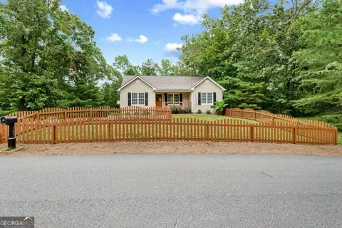 105 Royal Oaks Ln, Dahlonega, GA 30533