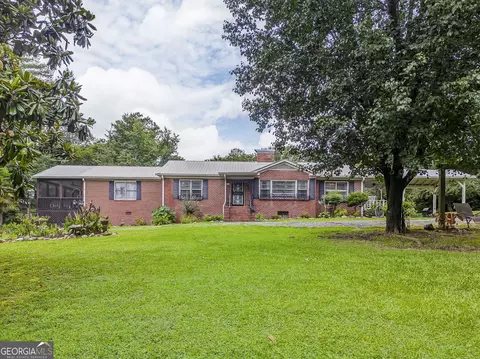 394 Roseway Cir, Summerville, GA 30747