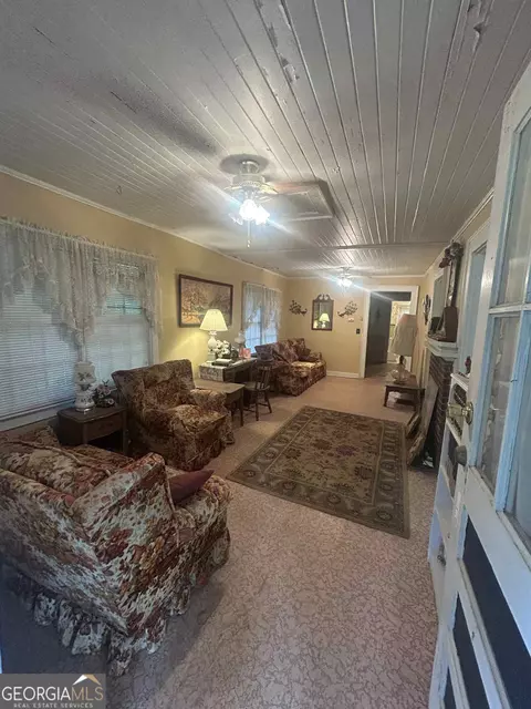 Exterior - 23 Oak St, Hampton, GA 30228 photo 4 of 4
