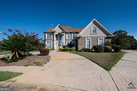 106 Bretwood Ct, Centerville, GA 31028