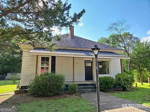 28 Sixth St, Griffin, GA 30223