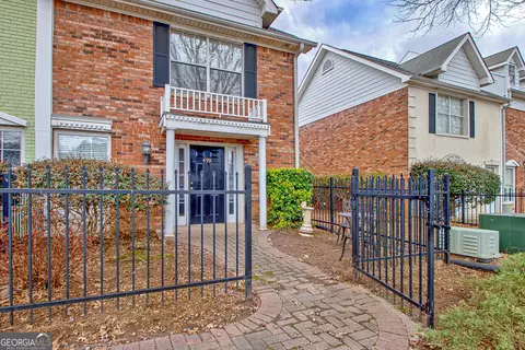 498 N Jeff Davis Dr, Fayetteville, GA 30214