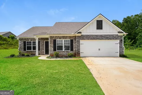 1395 Deutz Dr, Locust Grove, GA 30248