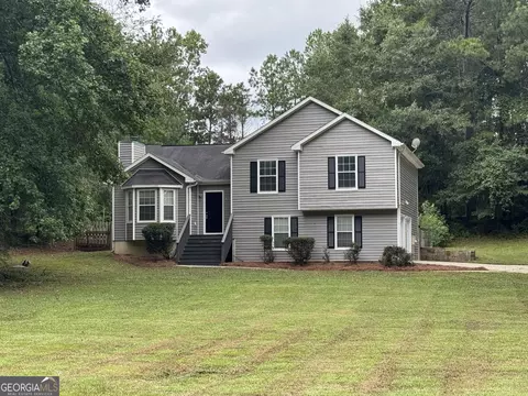 533 Grove Pointe Ct, Locust Grove, GA 30248
