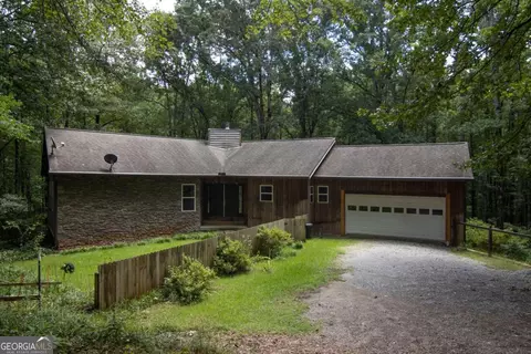 470 Clara Dr, Whitesburg, GA 30185
