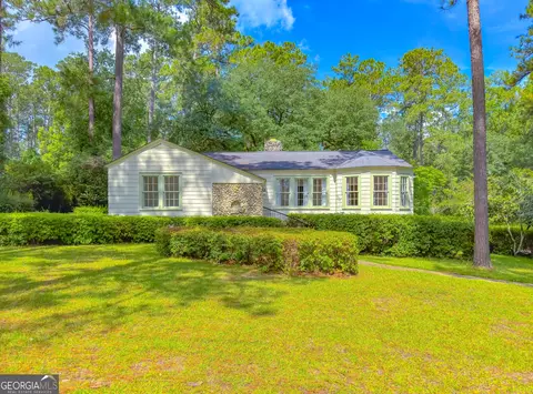 909 Fourth St NW, Cairo, GA 39828