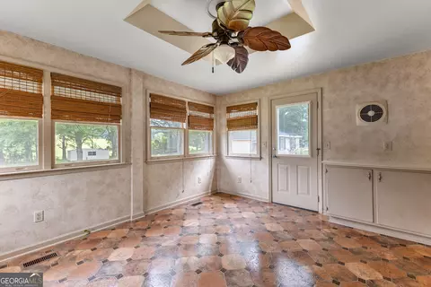 100 Jandale Dr, Lagrange, GA 30241 photo 17