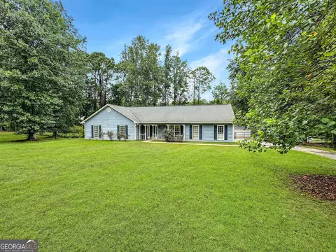 60 London Ln, Sharpsburg, GA 30277