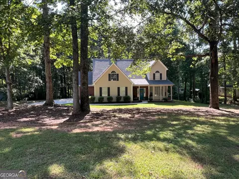 260 Kripple Kreek Dr, Sharpsburg, GA 30277