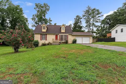 2010 Levgard Ln, Riverdale, GA 30296