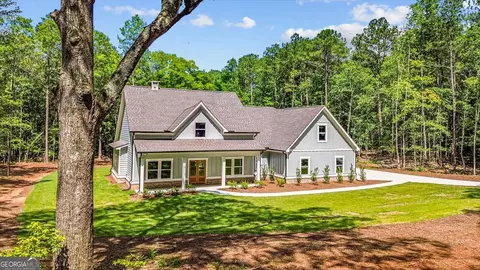 4585 Parkwood Rd, Social Circle, GA 30025