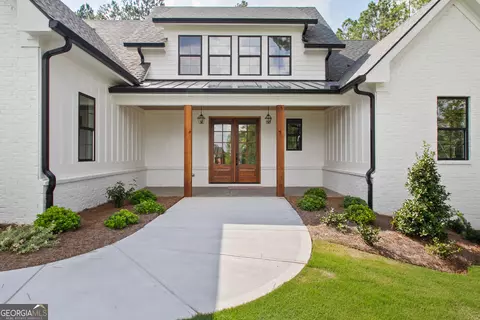 Exterior - 110 Forest Overlook Dr, Forsyth, GA 31029 photo 7 of 14