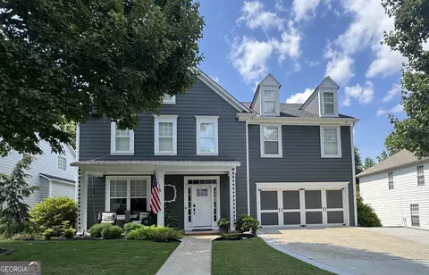 5931 Peacock Ln, Hoschton, GA 30548