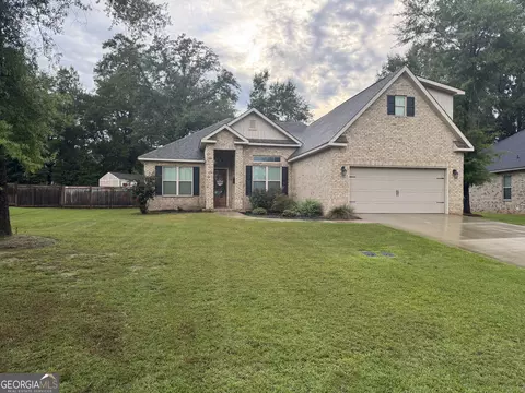 Exterior - 122 Silverside Dr, Perry, GA 31069 photo 3 of 7