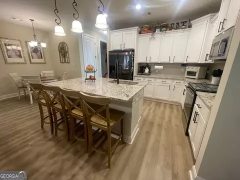 Kitchen - 122 Silverside Dr, Perry, GA 31069 photo 2 of 2