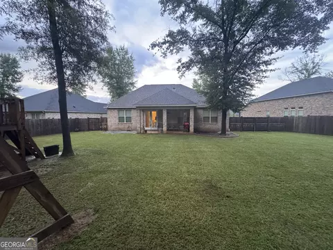 Exterior - 122 Silverside Dr, Perry, GA 31069 photo 4 of 7