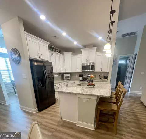 Kitchen - 122 Silverside Dr, Perry, GA 31069 photo 1 of 2