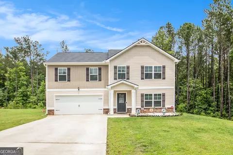 210 Jenny Ct, Grantville, GA 30220