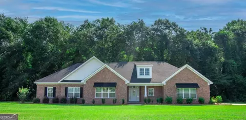 1205 E Hampton Dr, Statesboro, GA 30461