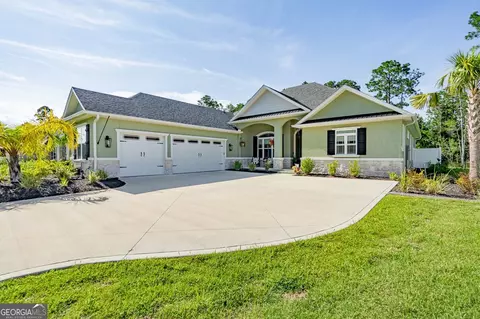 206 Fiddlers Cove Dr, Kingsland, GA 31548