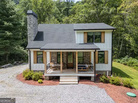 241 Riverview Dr, Robbinsville, NC 28771
