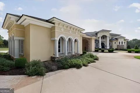 Exterior - 1011 Eagle Feather Trl, Perry, GA 31069 photo 13 of 33