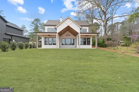 191 E Lakeview Dr NE #B, Milledgeville, GA 31061