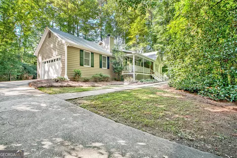 225 Grand Jct, Sharpsburg, GA 30277